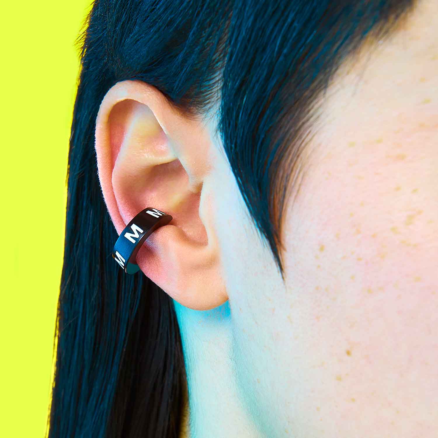 Size Ear Cuff - Black / M