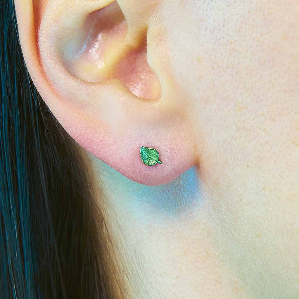 Leaf Stud Earring 🍃 STUDIOCULT | Shop Now ↯